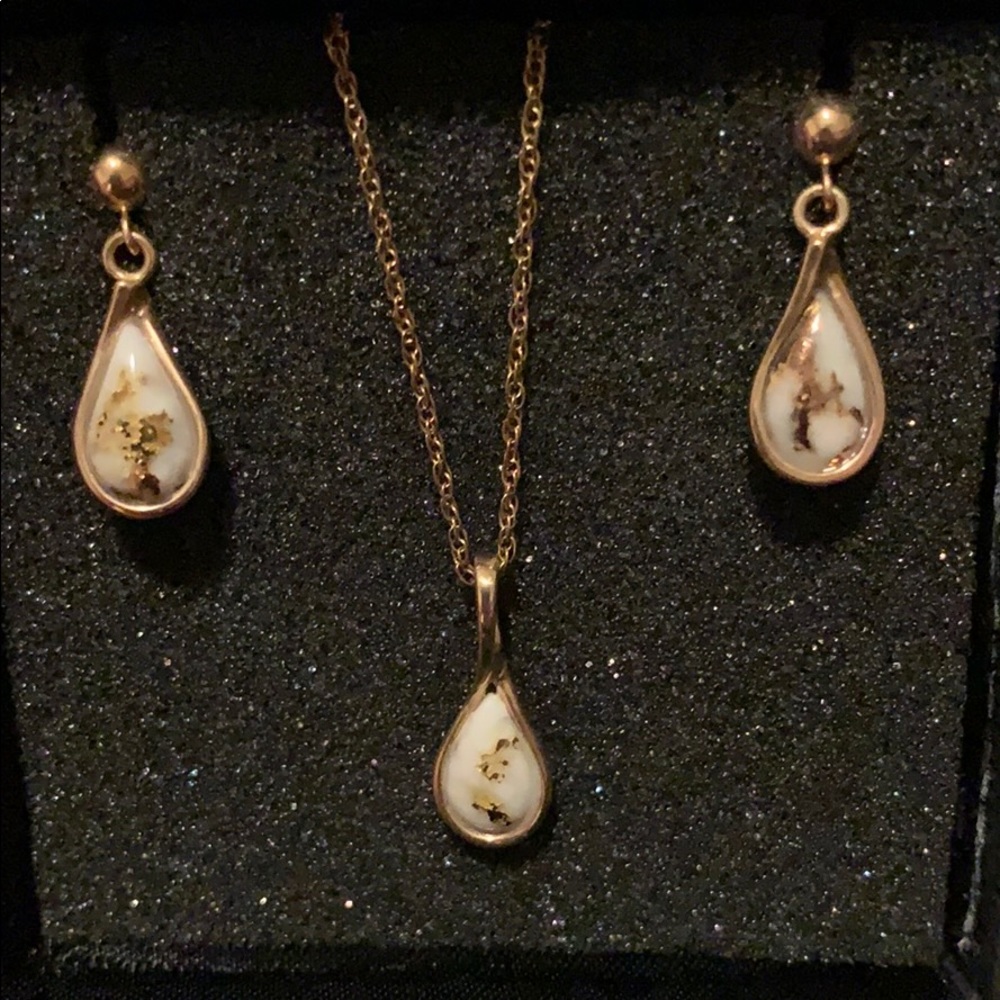 Gold Quartz/14K gold Pendant and Earring set
